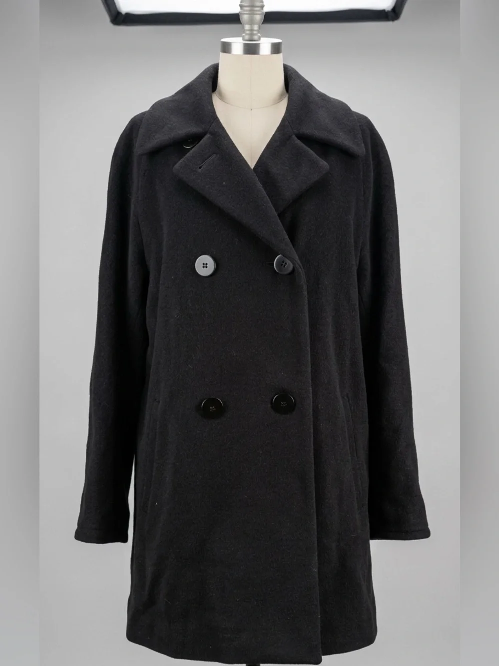 Bergdorf Goodman Regency Cashmere 100% Cashmere Black Pea Coat - Size M